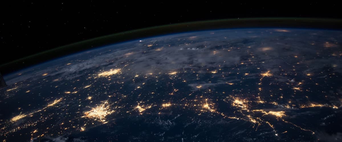 Réseau mondial de connexions cloud et données numériques